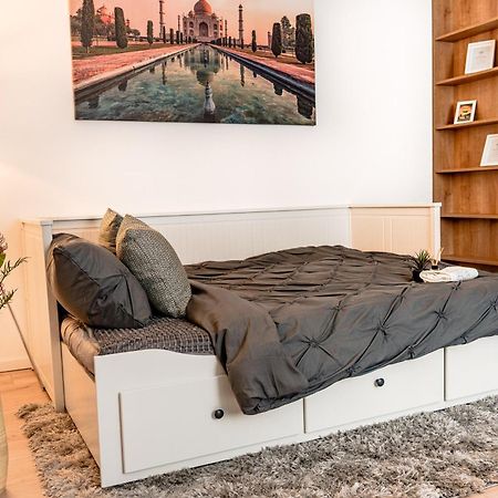טימישוארה Central Athena Studio - Inima Pietei Unirii - By Openhouse Apartments מראה חיצוני תמונה