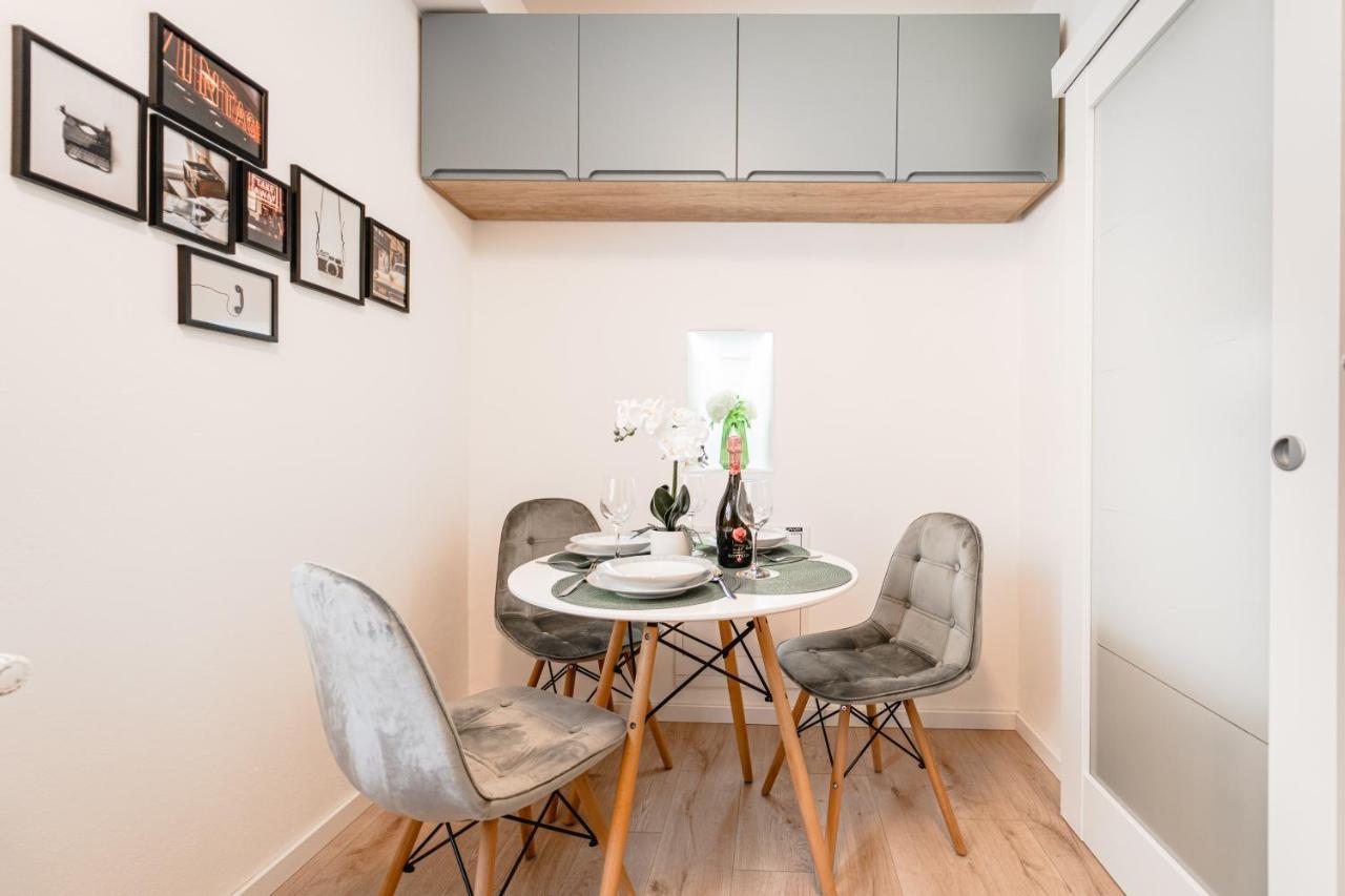 טימישוארה Central Athena Studio - Inima Pietei Unirii - By Openhouse Apartments מראה חיצוני תמונה